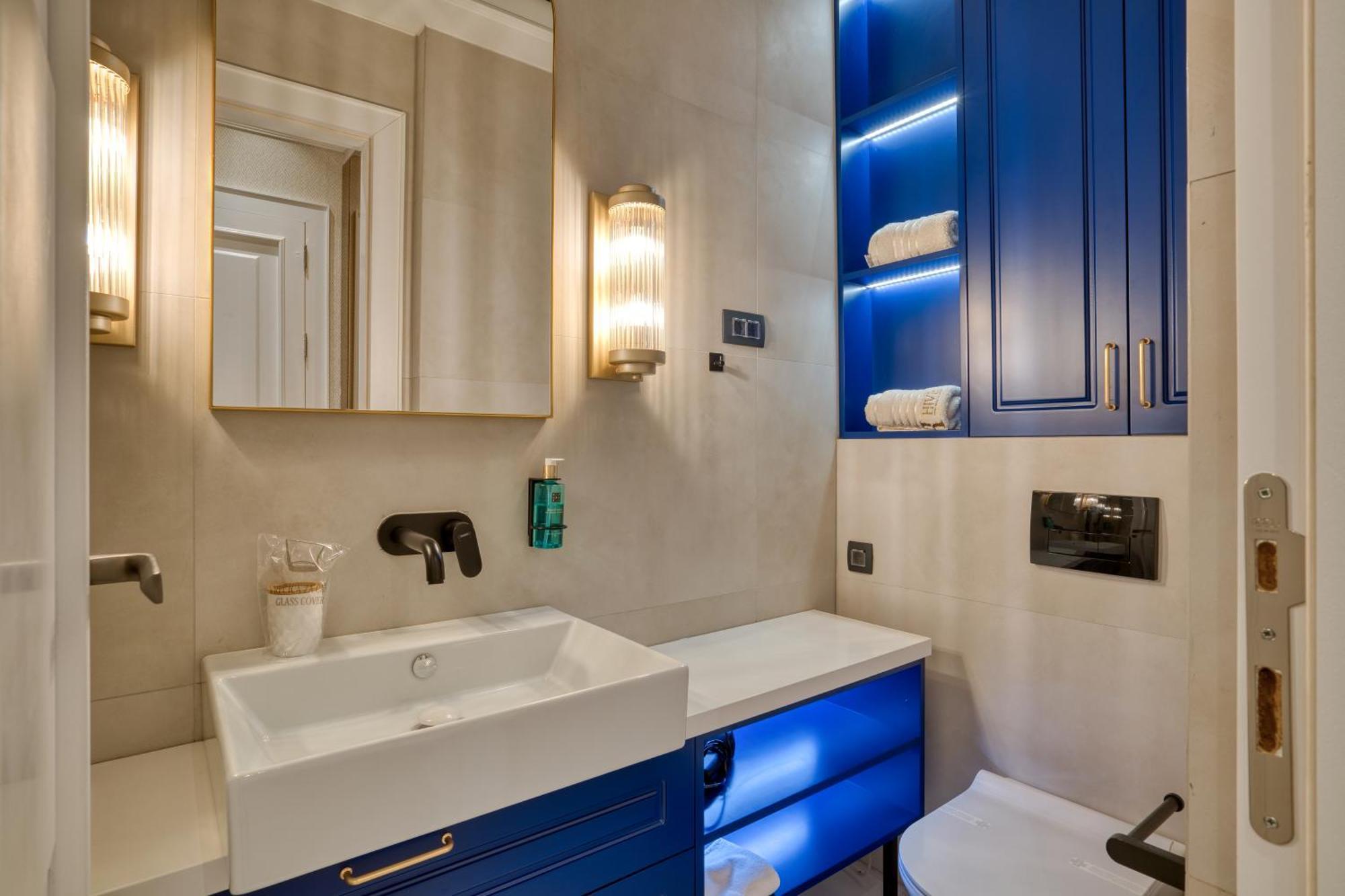 Hive Luxury Suites By Mn Property Cattaro Esterno foto