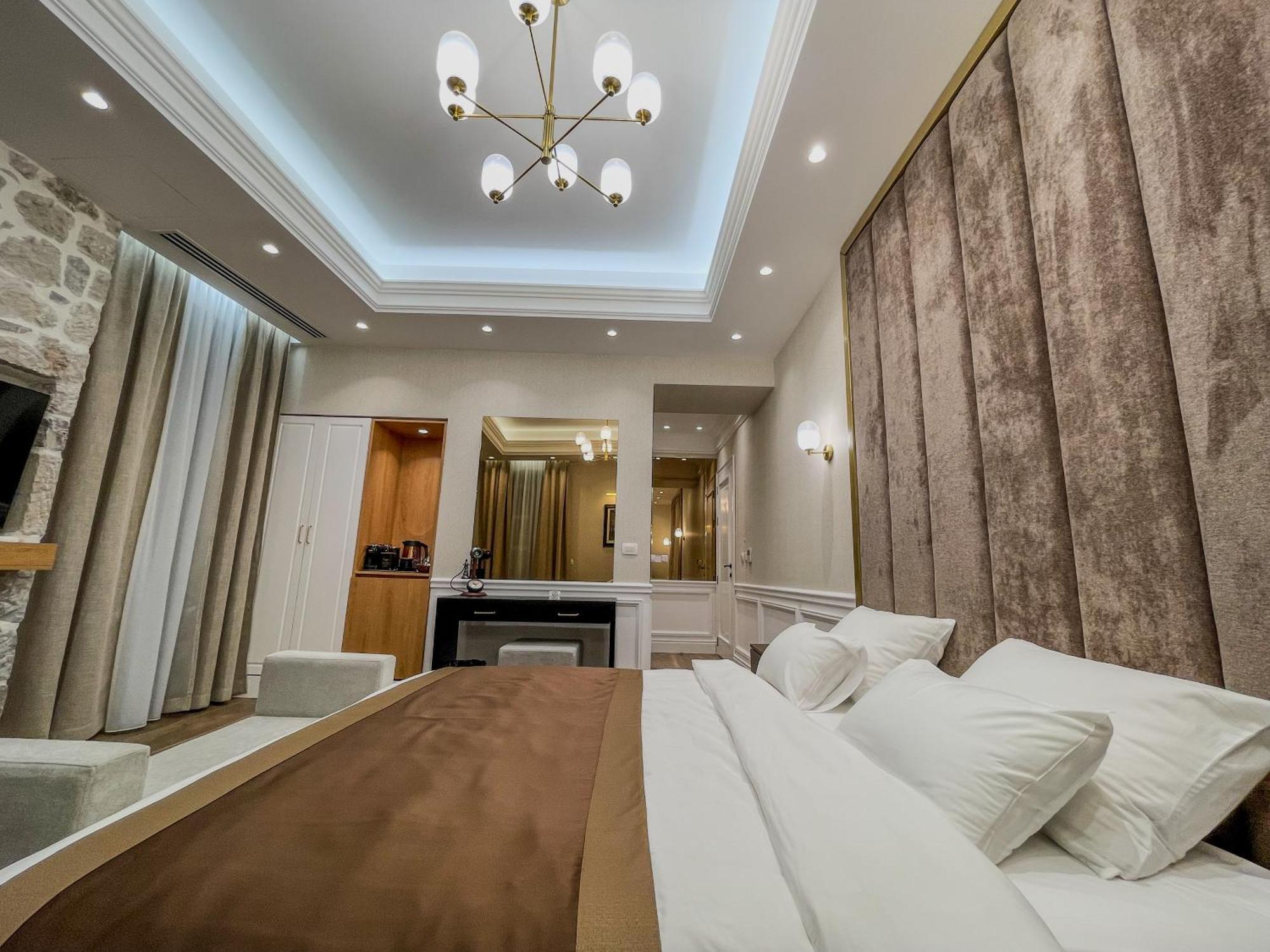 Hive Luxury Suites By Mn Property Cattaro Esterno foto